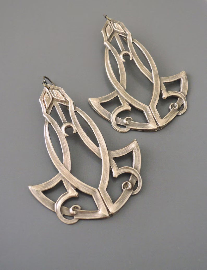 Womens Retro-Style Fashionable Creative Earrings