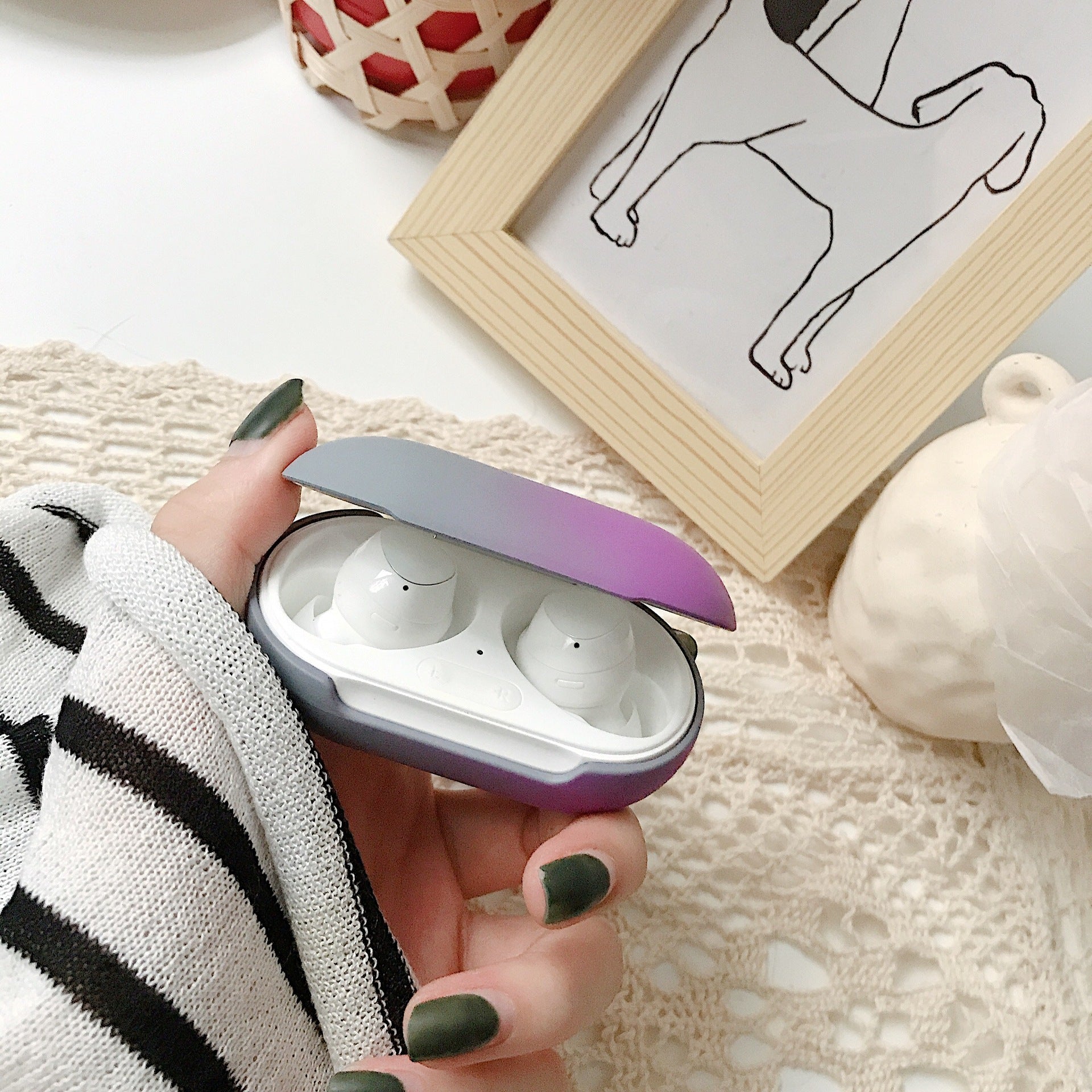 Gradient Rainbow Hard Shell Solid Color Earphone Protective Case