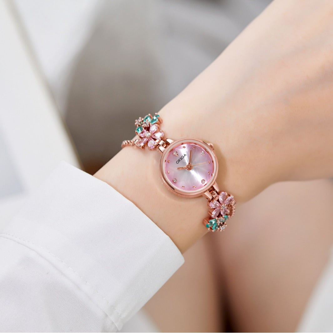 Womens Exquisite Diamond-encrusted Bracelet Watch