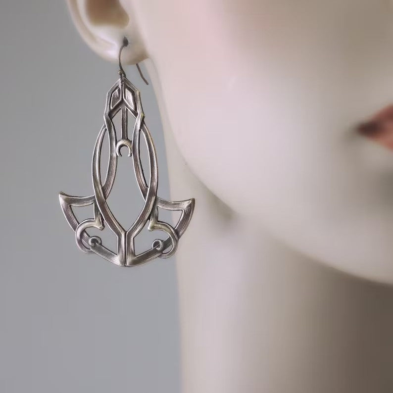 Womens Retro-Style Fashionable Creative Earrings