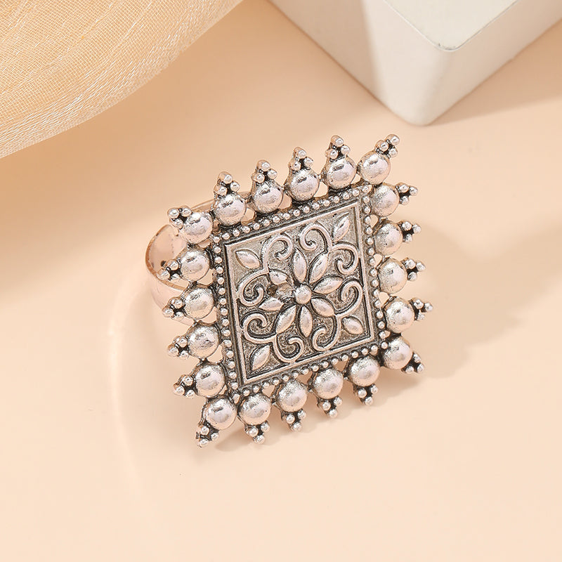 A Stylish And Personalized Women's Ring - Creative, Fashion-Forward Retro Square Open-Ended Ring, Perfect For Daily Wear, Versatile Styling And Gifting.