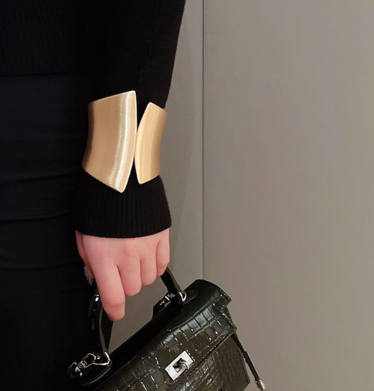 Metal Polished Open Bracelet Vintage Fashionable And Minimalist