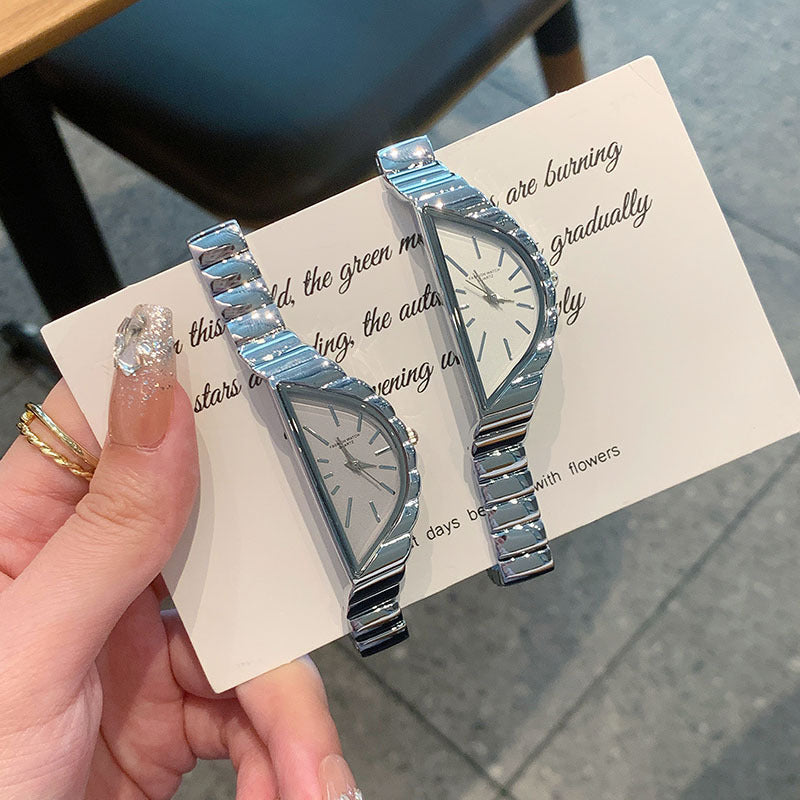 Stylish And Creative Quartz Bracelet Watch With A Premium High-end Feel