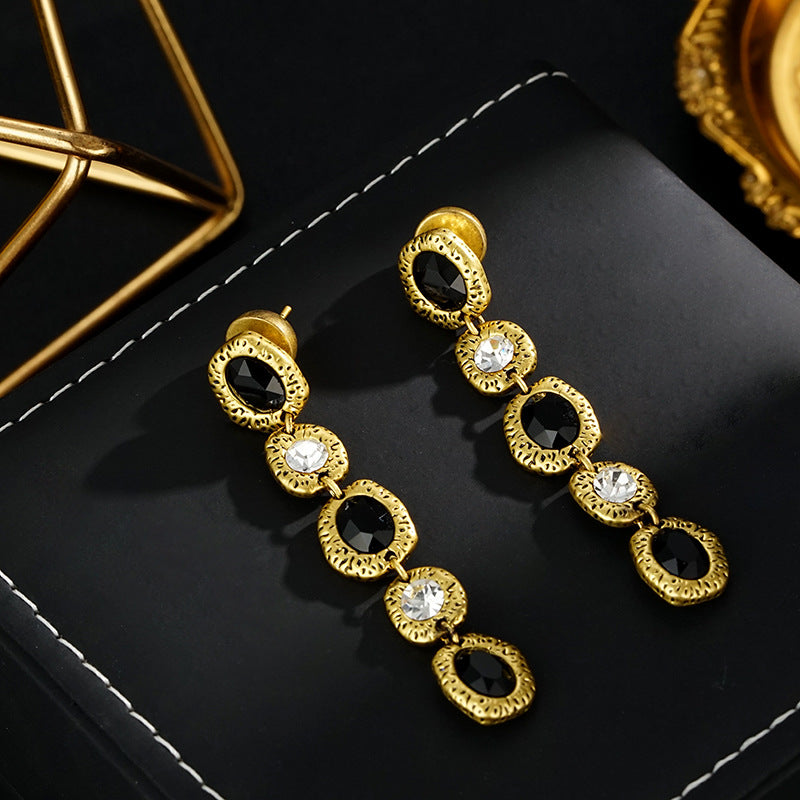 Elegant And Personalized Black Tassel Palace Style Earrings