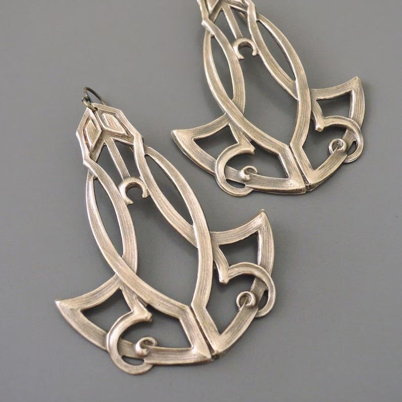 Womens Retro-Style Fashionable Creative Earrings