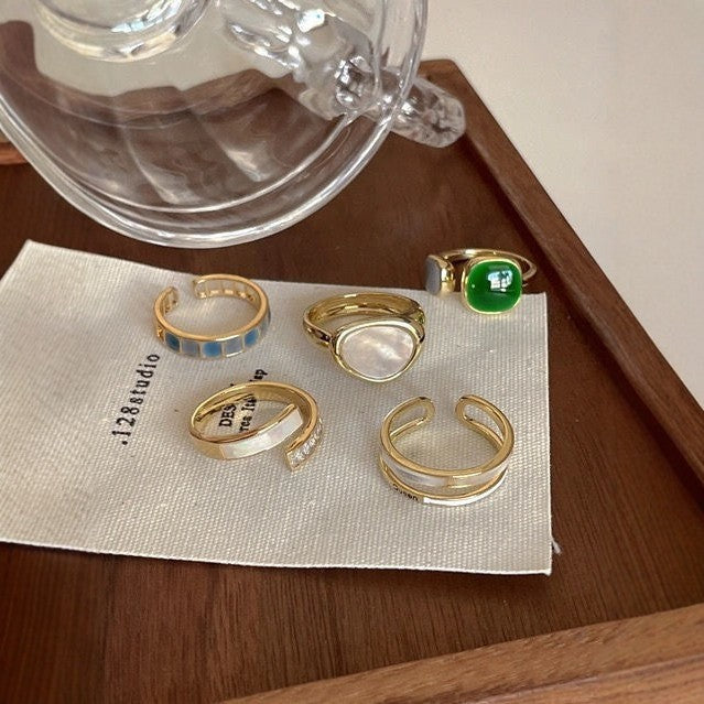 Emerald Design Women's Fashion Personalized Ring